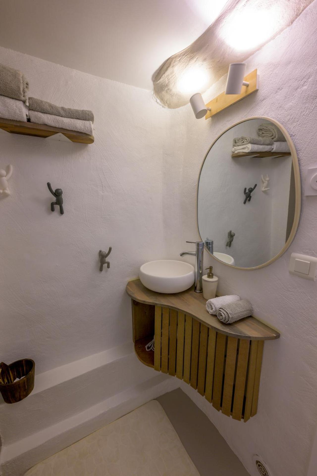Cosy Flat In The Heart Of Valbonne Village Esterno foto